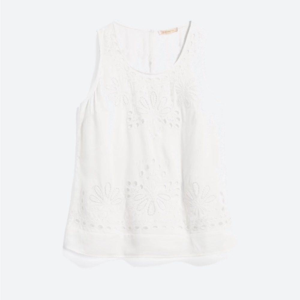 Sleeveless white detail top
